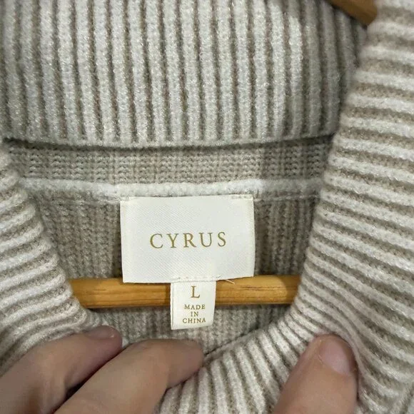 cyrus ribbed mock neck sweater in light tan size L like new - Picture 4 of 6